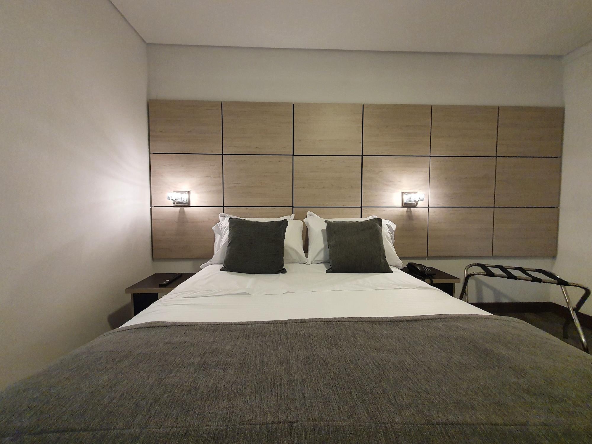 Bog Urban Hotel Богота Екстериор снимка