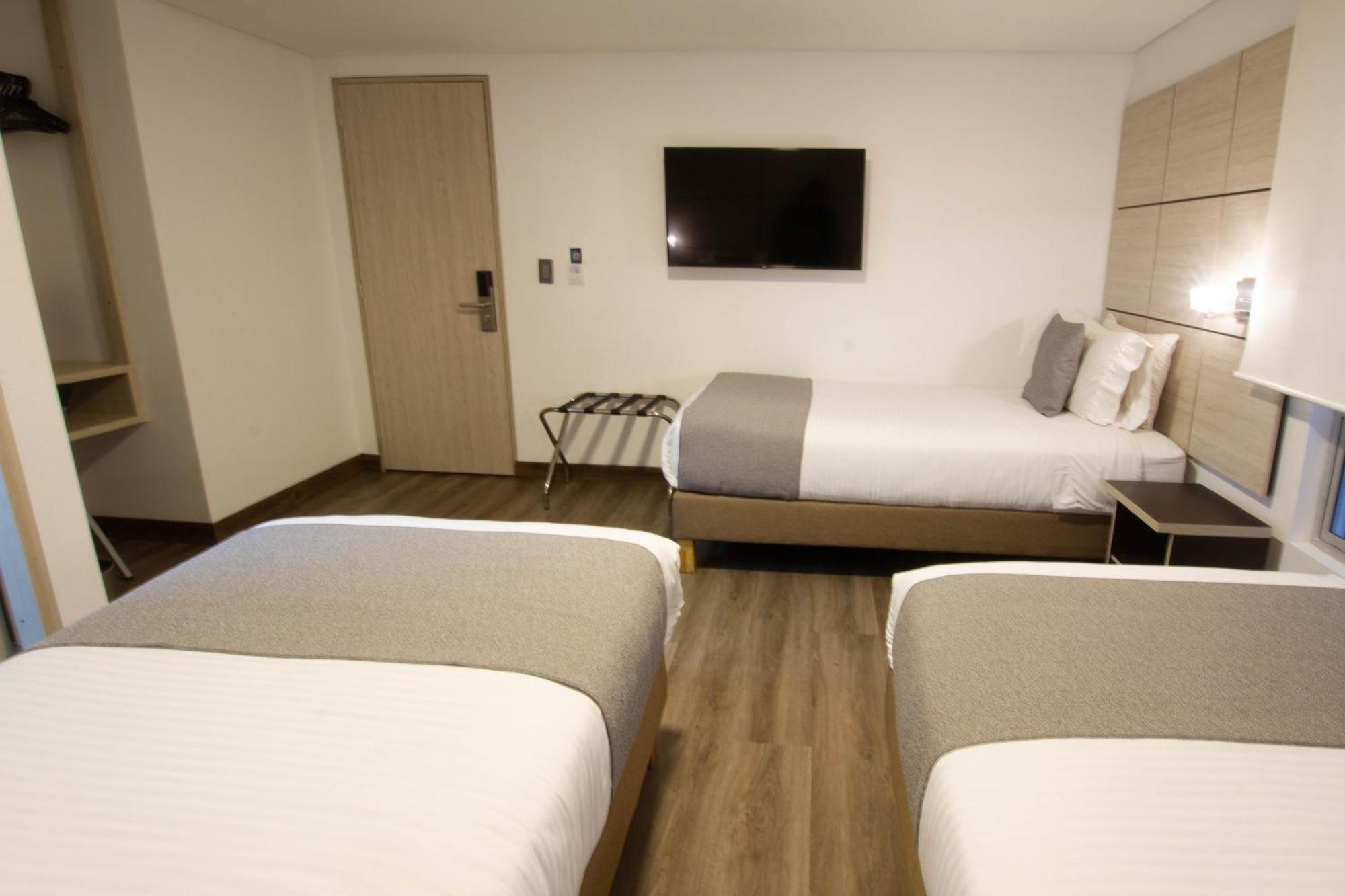 Bog Urban Hotel Богота Екстериор снимка